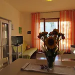 Bright 200mt From The Apartment *