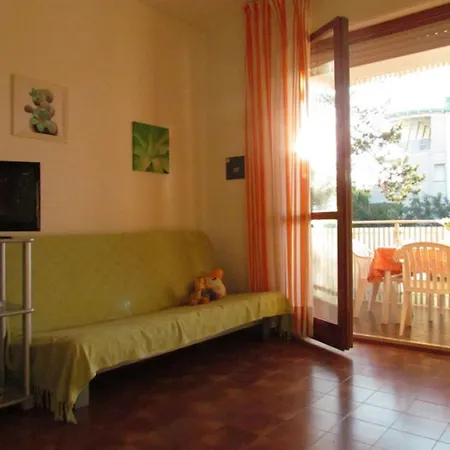 Bright 200mt From The Apartment *